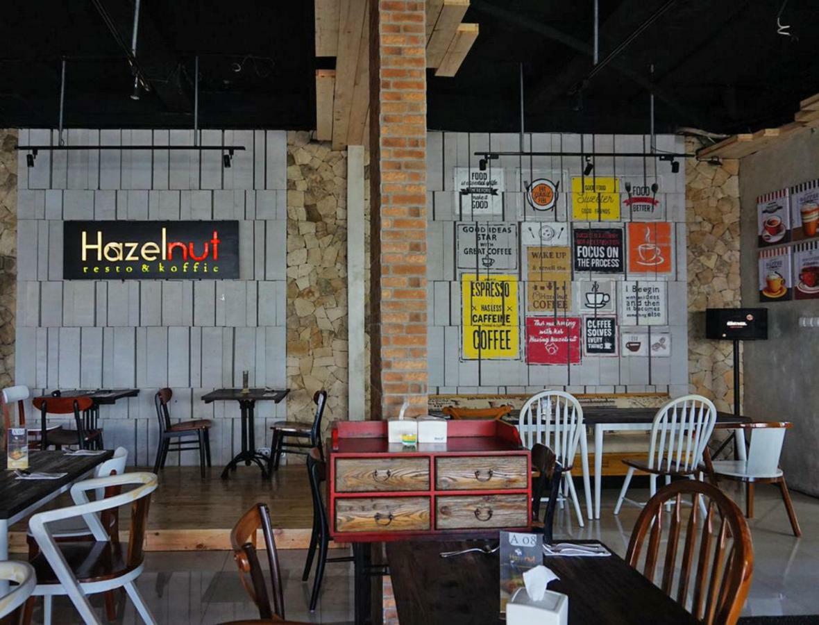 Hazotel Semarang Exteriér fotografie